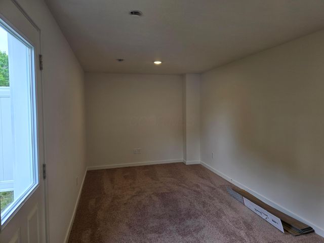 5594 Village Channel Drive, Canal Winchester, OH 43110
