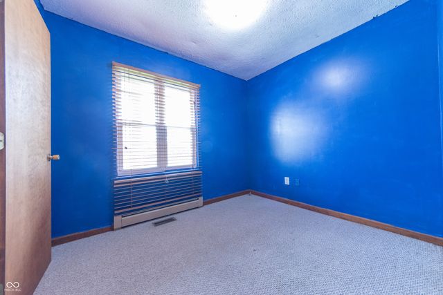 818 Garden Avenue, Seymour, IN 47274
