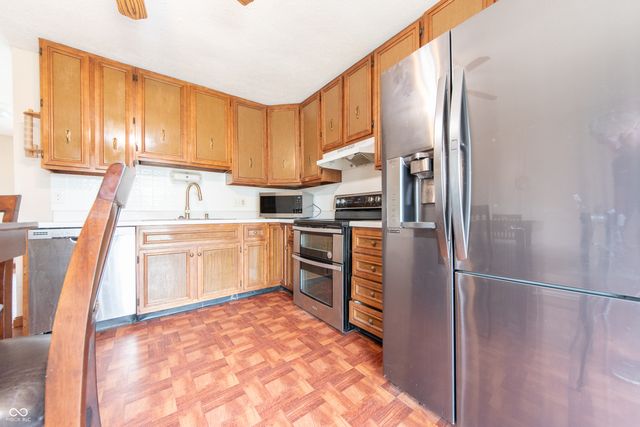 818 Garden Avenue, Seymour, IN 47274