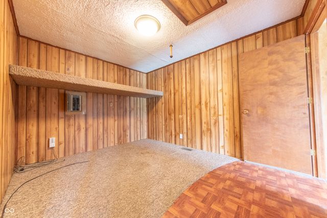 818 Garden Avenue, Seymour, IN 47274