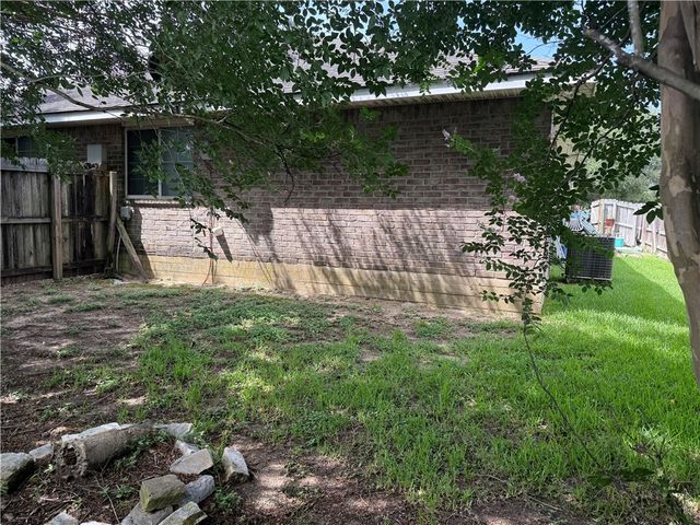 3809-11 Oldenburg Lane, College Station, TX 77845