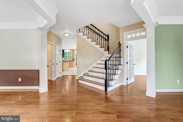 20579 MIDDLEBURY ST, Ashburn, VA 20147