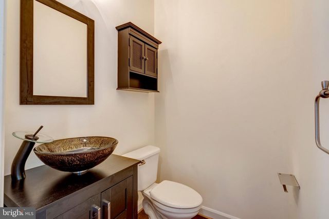 20579 MIDDLEBURY ST, Ashburn, VA 20147