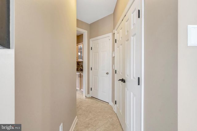 20579 MIDDLEBURY ST, Ashburn, VA 20147