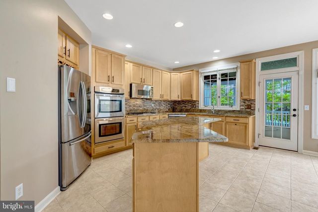 20579 MIDDLEBURY ST, Ashburn, VA 20147