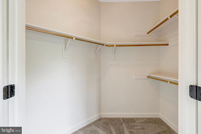 20579 MIDDLEBURY ST, Ashburn, VA 20147