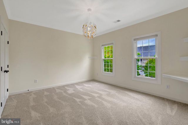 20579 MIDDLEBURY ST, Ashburn, VA 20147