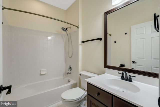 20579 MIDDLEBURY ST, Ashburn, VA 20147