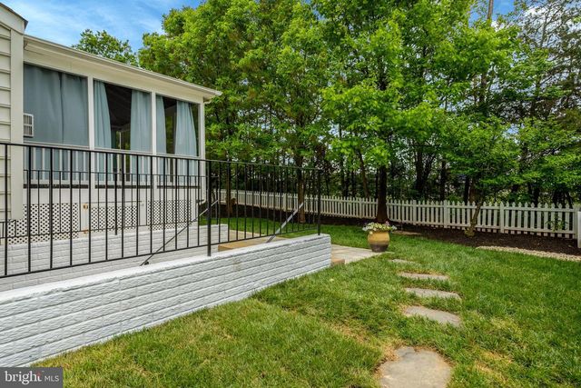 20579 MIDDLEBURY ST, Ashburn, VA 20147