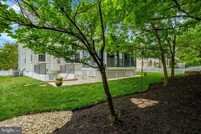 20579 MIDDLEBURY ST, Ashburn, VA 20147