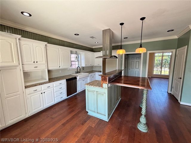 3105 Fairway Drive, Alma, AR 72921
