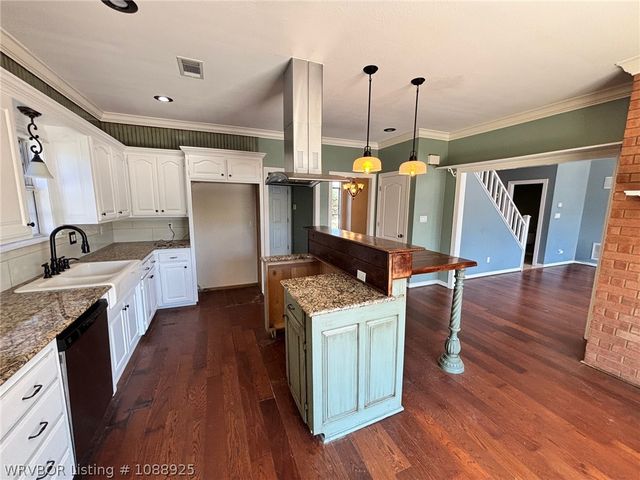 3105 Fairway Drive, Alma, AR 72921