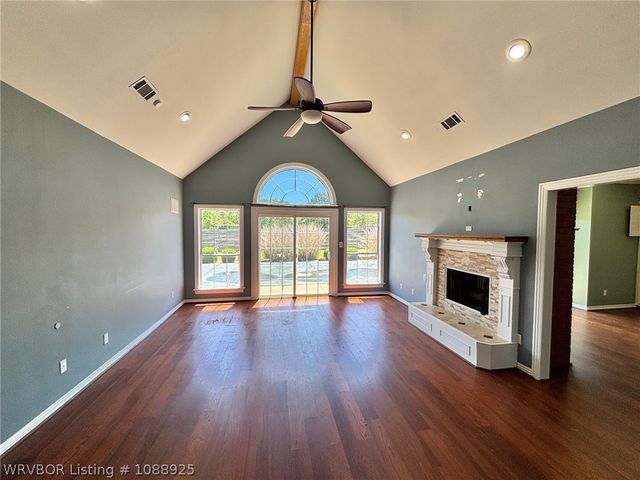 3105 Fairway Drive, Alma, AR 72921