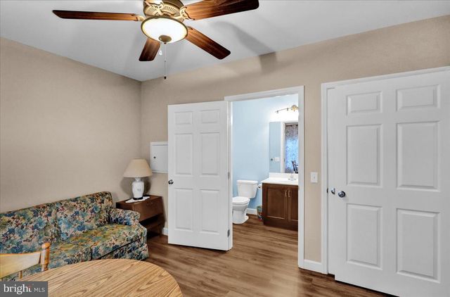 640 EBERSOLE RD, Reading, PA 19605