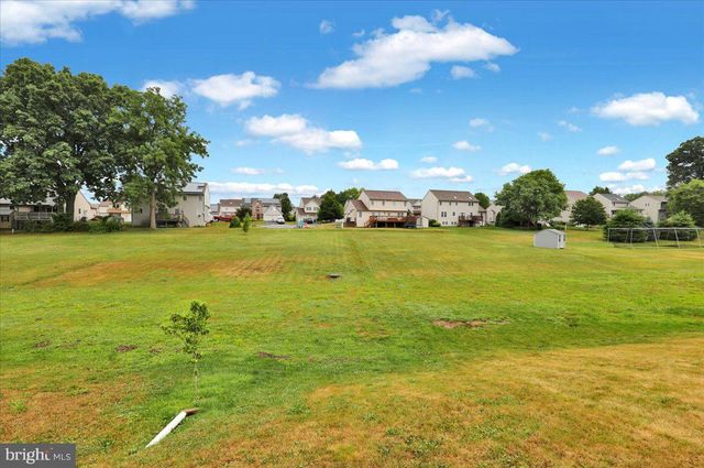 640 EBERSOLE RD, Reading, PA 19605