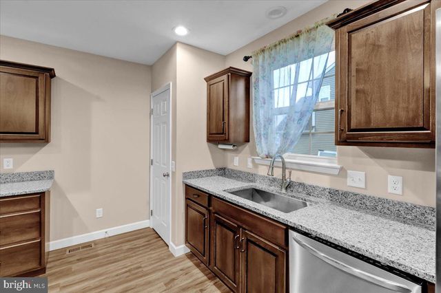 640 EBERSOLE RD, Reading, PA 19605