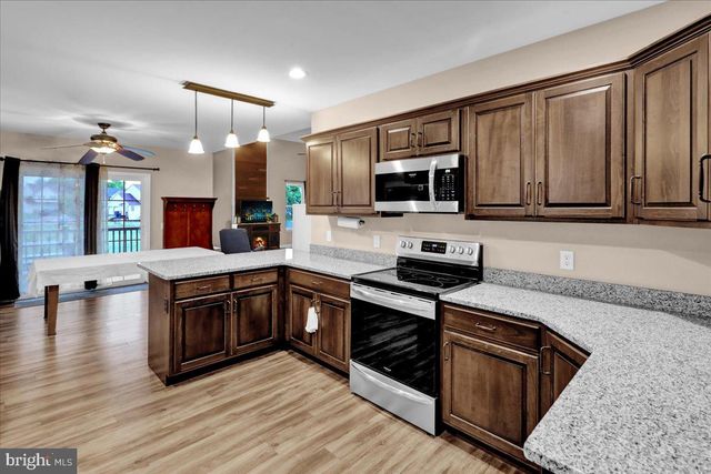 640 EBERSOLE RD, Reading, PA 19605