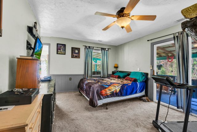 105 Dripping Springs Rd, Monterey, TN 38574