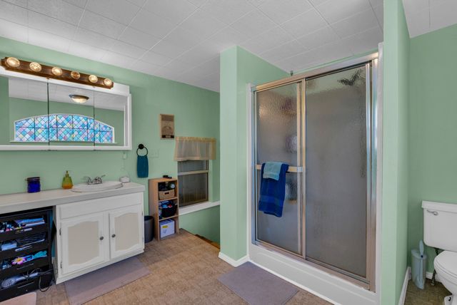 105 Dripping Springs Rd, Monterey, TN 38574