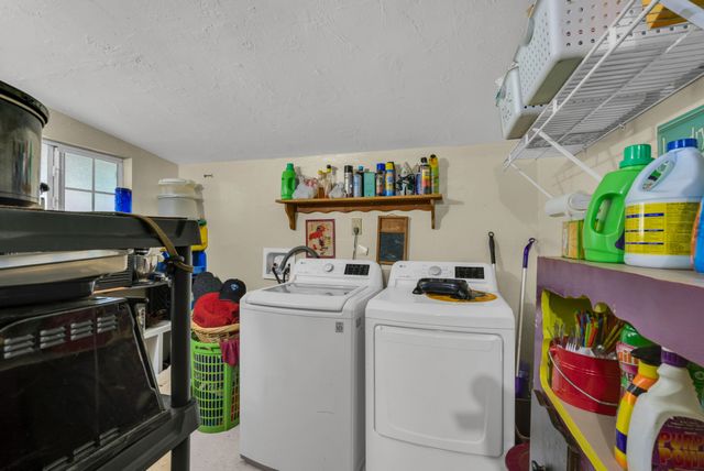 105 Dripping Springs Rd, Monterey, TN 38574