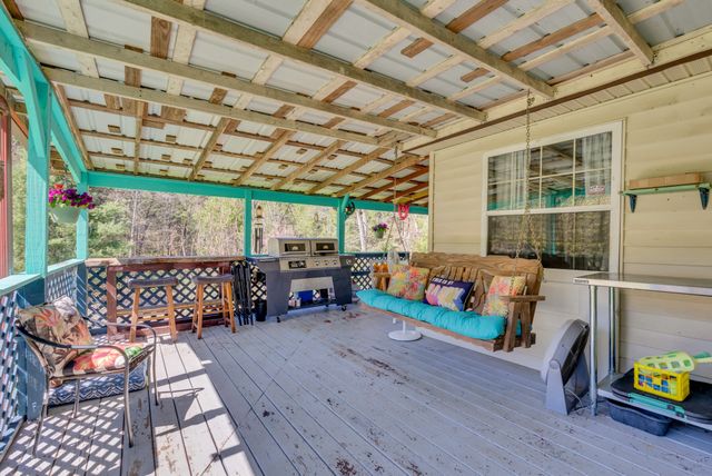 105 Dripping Springs Rd, Monterey, TN 38574