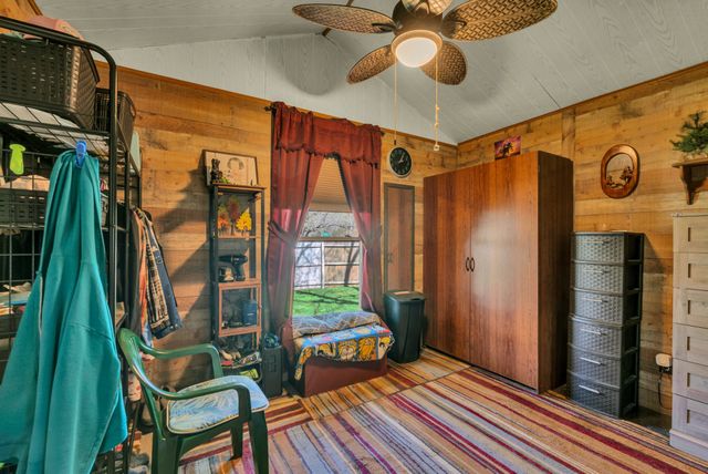 105 Dripping Springs Rd, Monterey, TN 38574