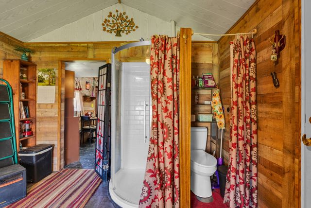 105 Dripping Springs Rd, Monterey, TN 38574