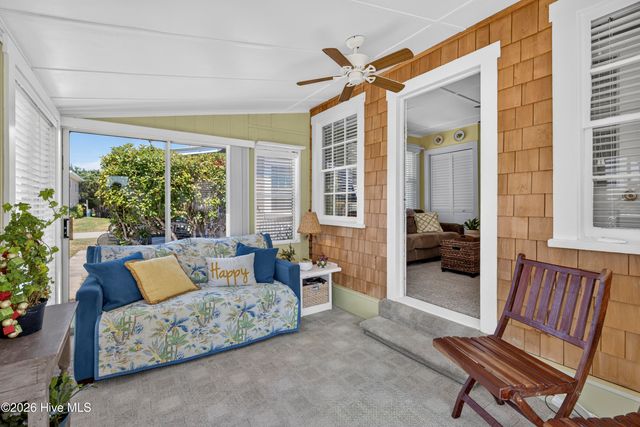 617 S 3rd Avenue, Kure Beach, NC 28449
