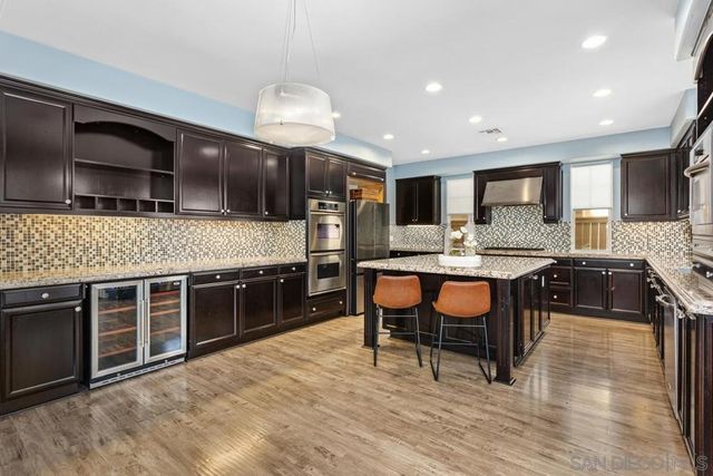 15639 Via Montecristo, San Diego, CA 92127