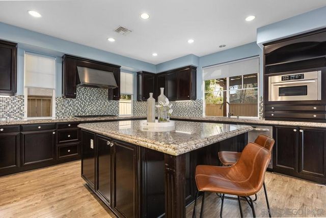 15639 Via Montecristo, San Diego, CA 92127