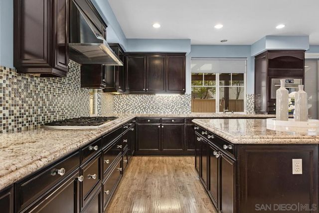 15639 Via Montecristo, San Diego, CA 92127