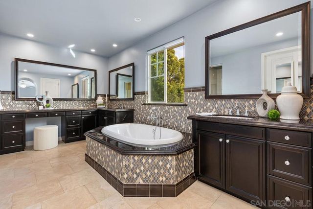 15639 Via Montecristo, San Diego, CA 92127