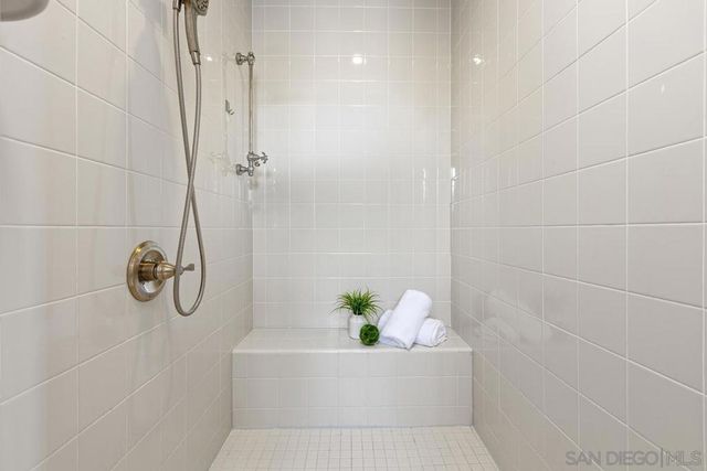 15639 Via Montecristo, San Diego, CA 92127