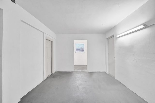 8211 NW 10th Street, Pembroke Pines, FL 33024