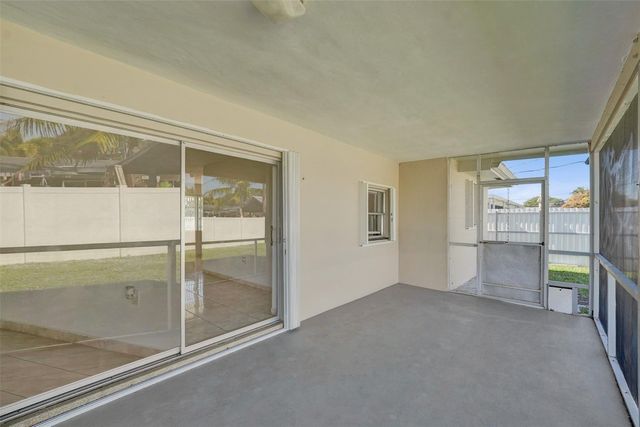 8211 NW 10th Street, Pembroke Pines, FL 33024