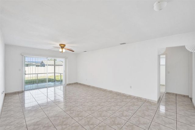 8211 NW 10th Street, Pembroke Pines, FL 33024