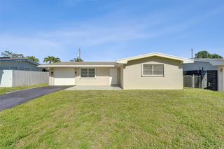 8211 NW 10th Street, Pembroke Pines, FL 33024