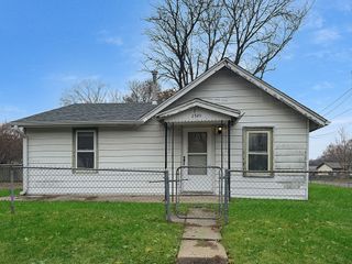 2520 E 38th Street, Des Moines, IA 50317