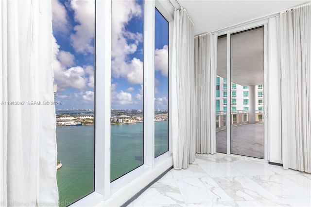 901 Brickell Key Blvd 3407, Miami, FL 33131