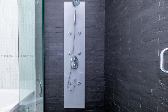 901 Brickell Key Blvd 3407, Miami, FL 33131