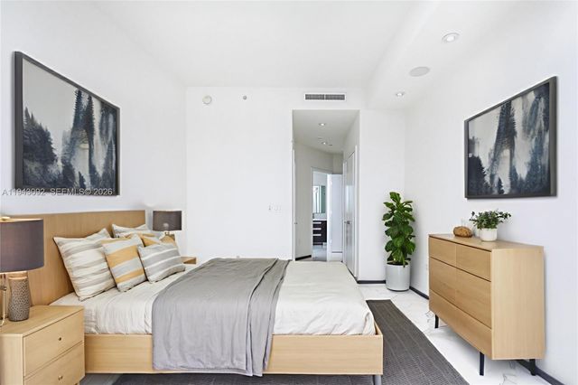 901 Brickell Key Blvd 3407, Miami, FL 33131