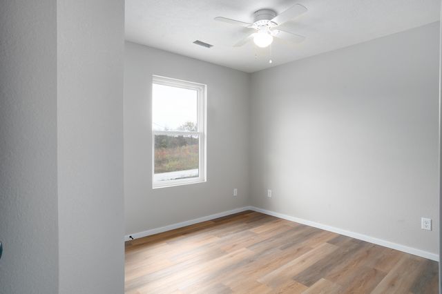 97 Sugar Lane, Crane, MO 65633