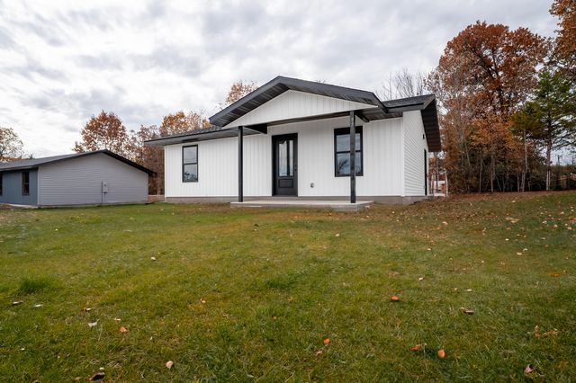 97 Sugar Lane, Crane, MO 65633