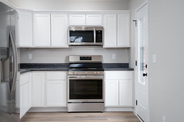 97 Sugar Lane, Crane, MO 65633