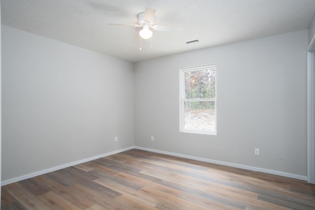 97 Sugar Lane, Crane, MO 65633