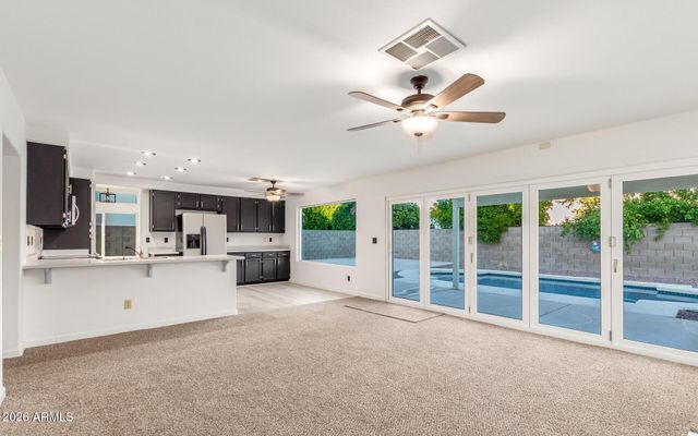 11991 N 69TH Avenue, Peoria, AZ 85345