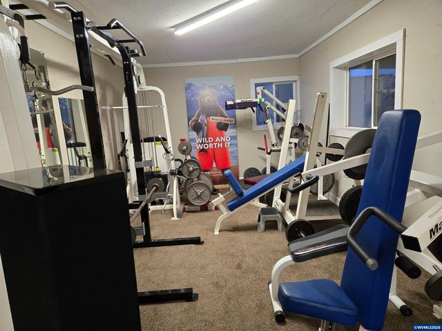 38591 Gilkey Rd, Scio, OR 97374