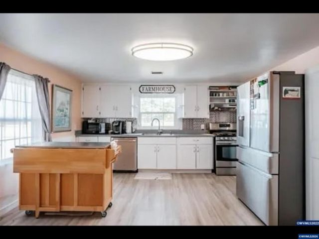 38591 Gilkey Rd, Scio, OR 97374