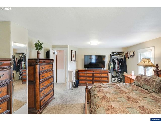 38591 Gilkey Rd, Scio, OR 97374