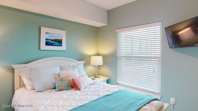 2228 Beach Drive, 1004, Gulfport, MS 39507